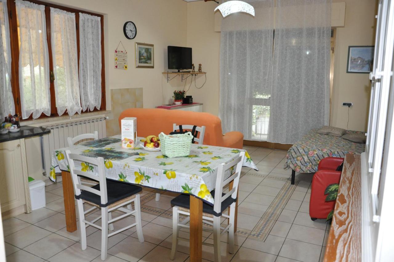 La Casa Di Fiorella 切雷托圭迪 外观 照片